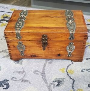 McGraw Company Wooden Keepsake  Box with Metal Accents VINTAGE